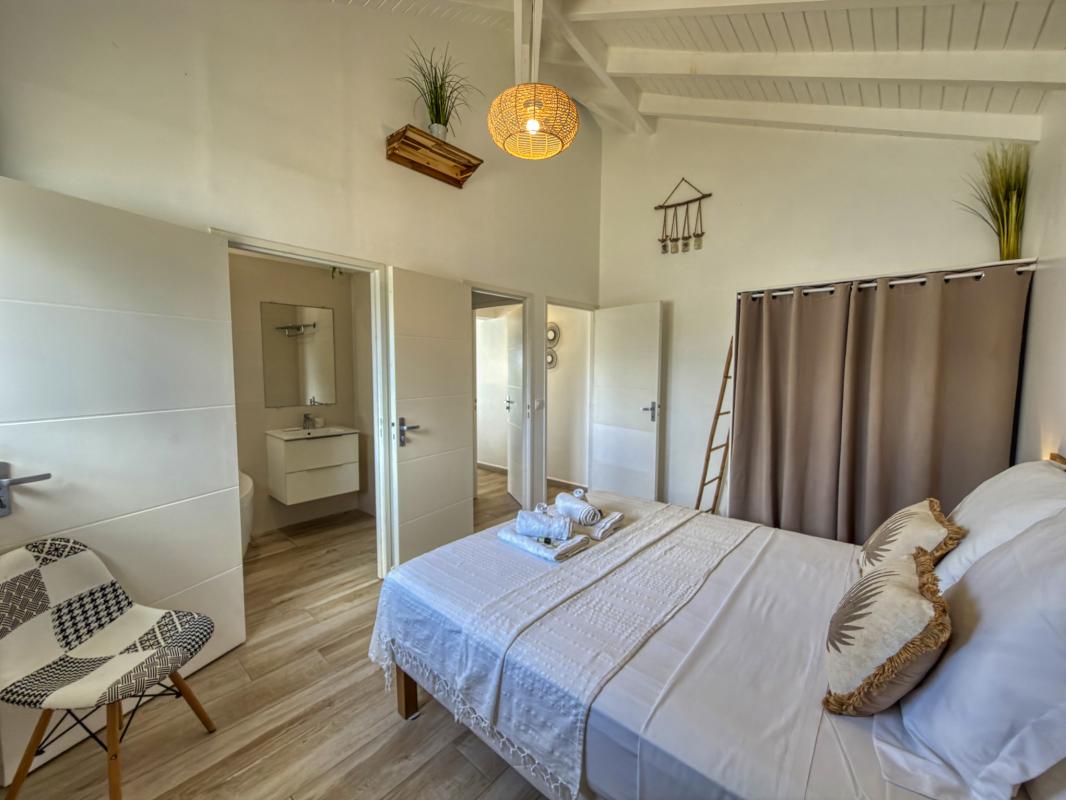 31.Location villa 2 chambres piscine vue mer Le Gosier Guadeloupe